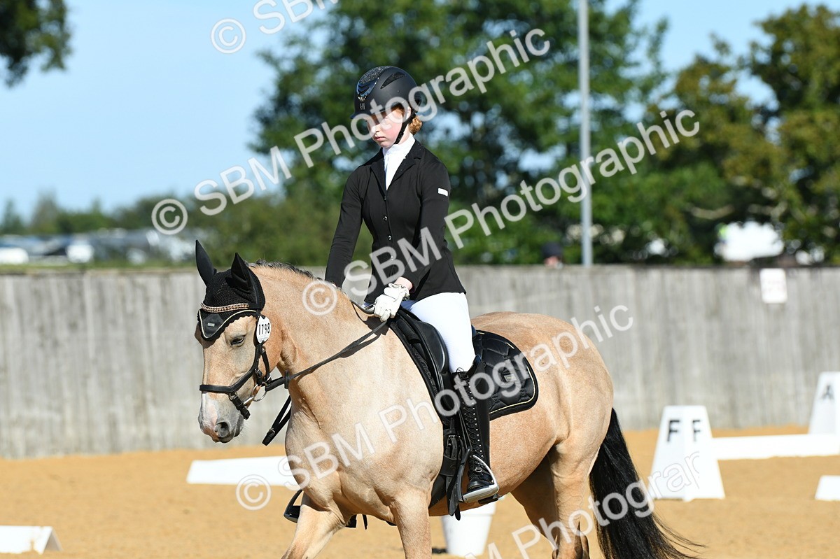 SBM_17875 - D4 - Small Tour Championship - Intro B