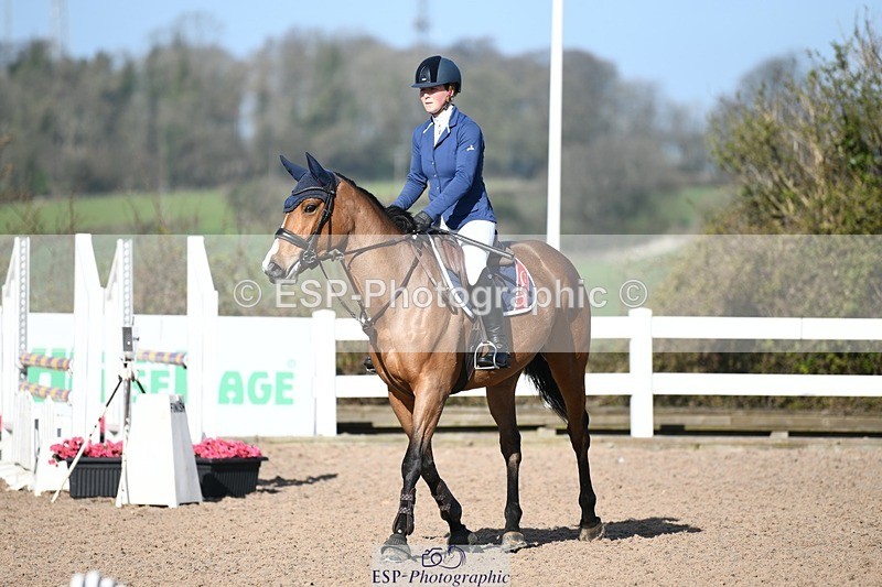 250330-101801-06060 - Cls 32 British Novice and 90cm