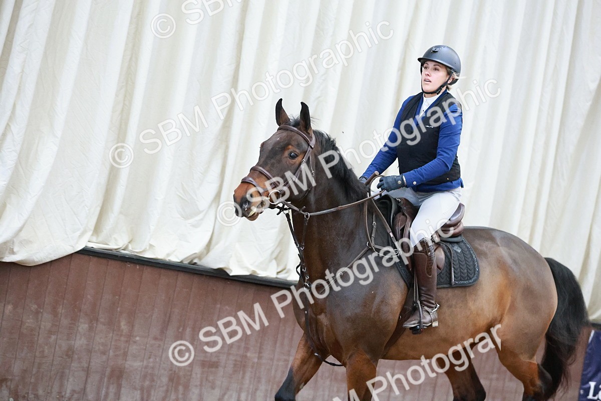 SBM_003992 - Class 11 - Senior Newcomers - 1.10m