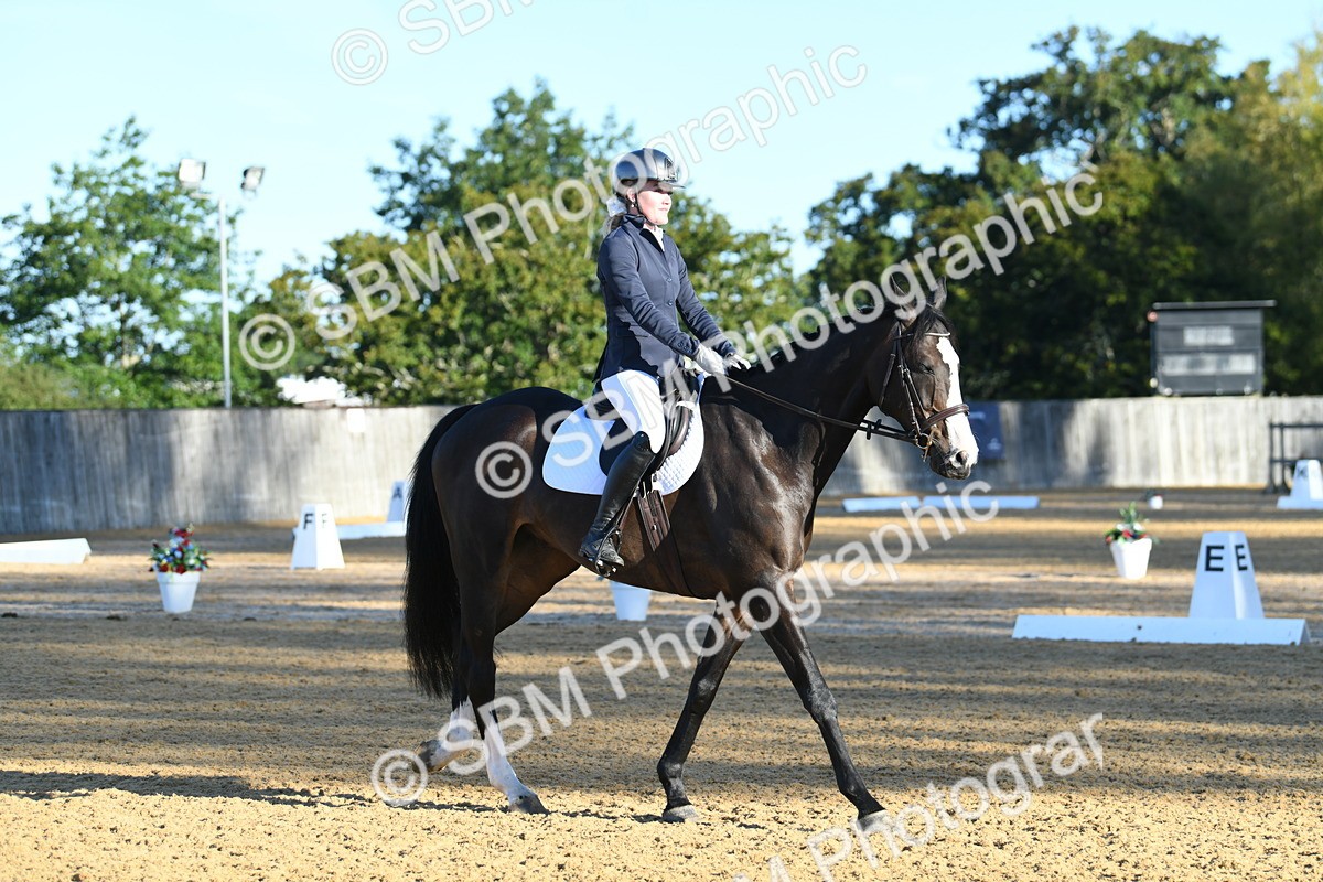 SBM_14357 - D4 - Small Tour Championship - Intro B