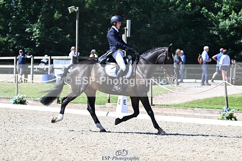 250522A-103406-03143 - A-012-Archie.Tulloch-ZIPPED.UP