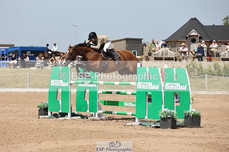 250725-140938-03185 - Cls 3 Snr Foxhunter