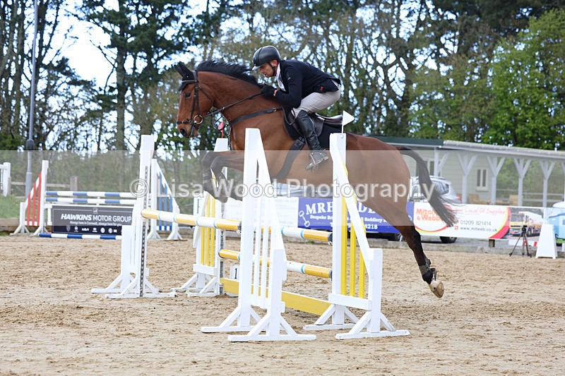 3E7A1484 - Class 6: Senior 1.05m