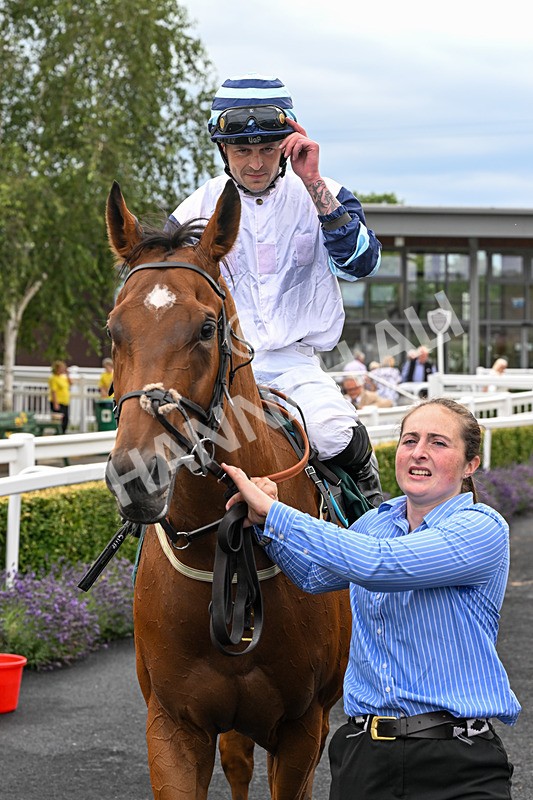 220726-Race 5-Explode-0111 - Race 5 16.12pm Sky Bet Go-Racing-In-Yorkshire Summer Festival Handicap