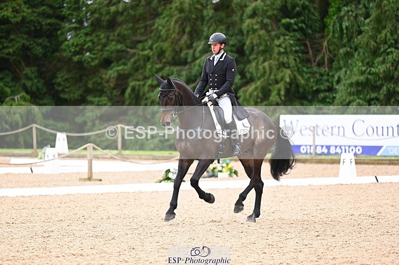 240524-093511-07897 - 507-DASSETT_ROCK_STAR-Tom_D_Crisp