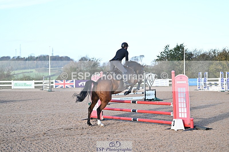 241113A-092356-00004 - Cls 01A&B Brit Nov & 90cm Open