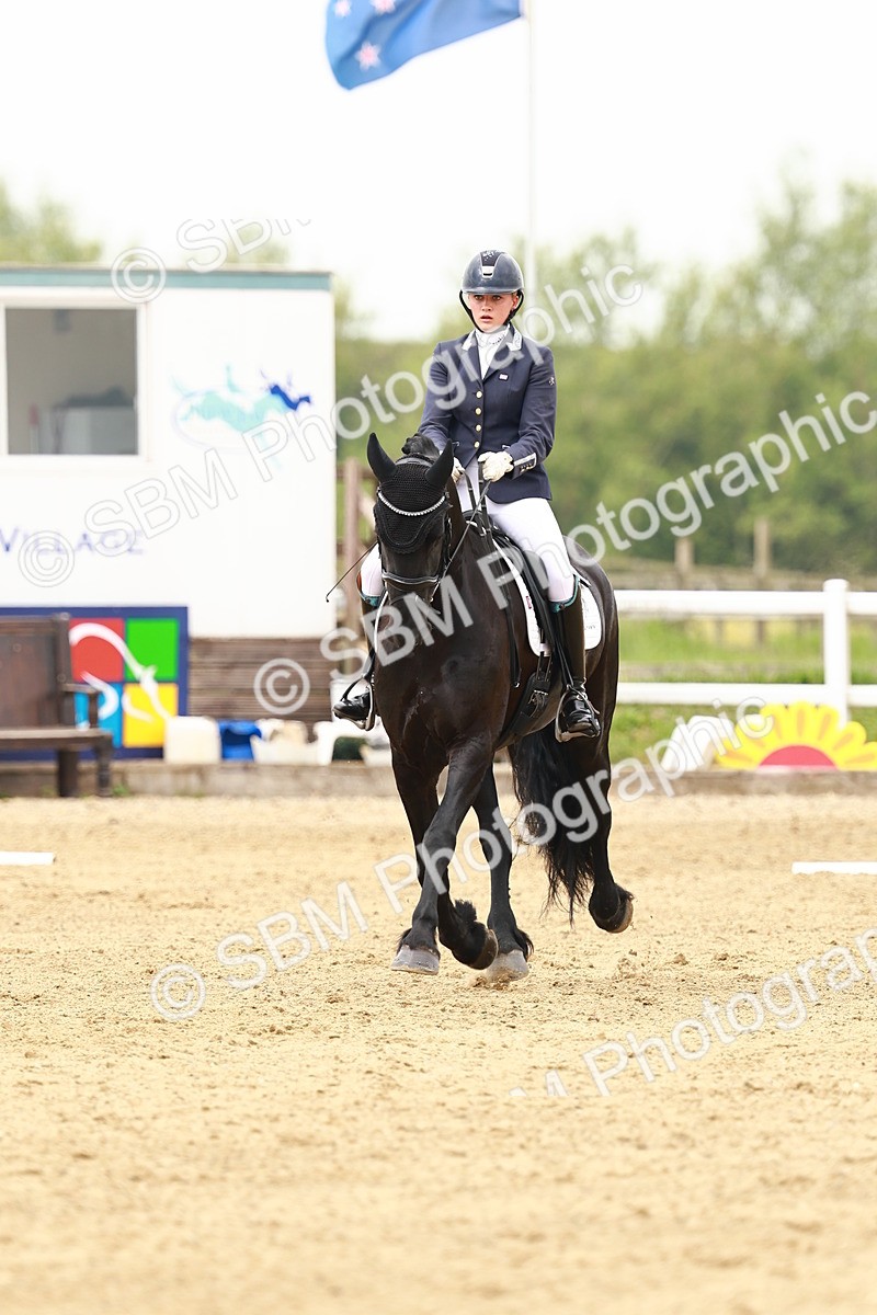 SBM_001016 - Class 6 - Novice 4