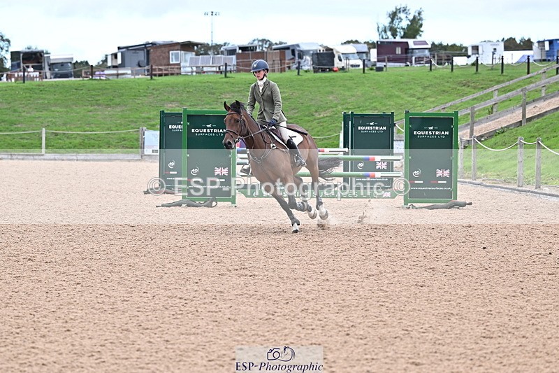260923B-121329-00214 - Cls 03 Snr Disco & 1.00m Open