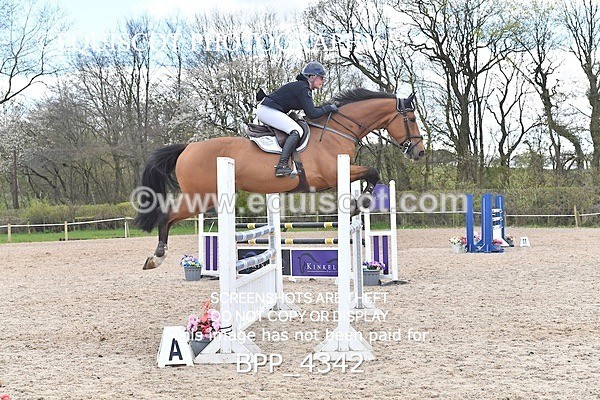 BPP_4342 - CLASS 8 FRI Senior Foxhunter/ 1.20m Open