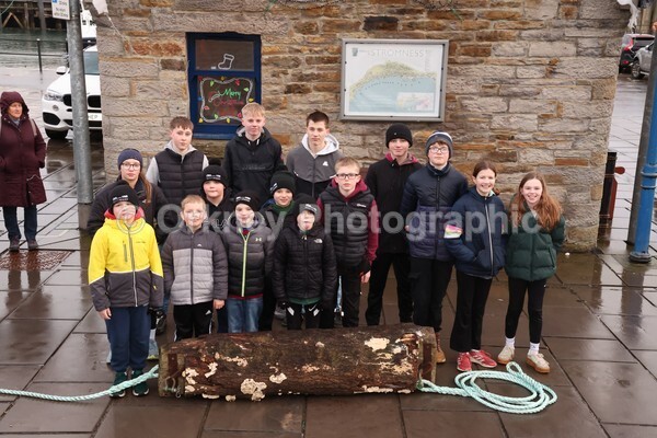 DAD_2021 - Stromness Yule Log Pull