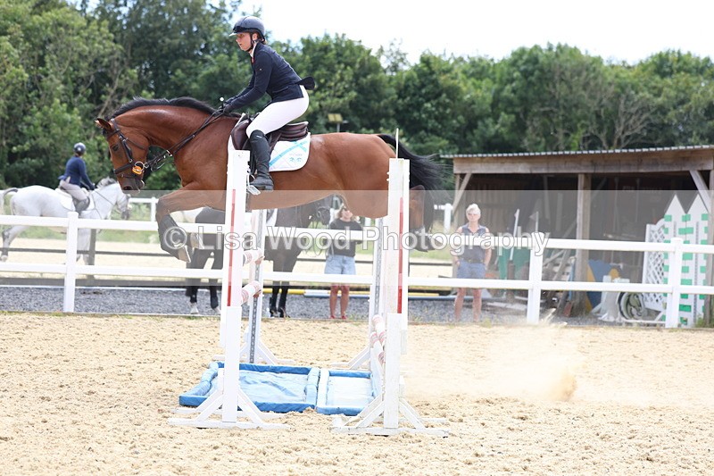 3E7A6307 - Class 8: Senior Newcomers/1.10m open
