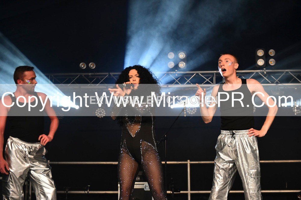 SH4_6264 - The Cher Experience