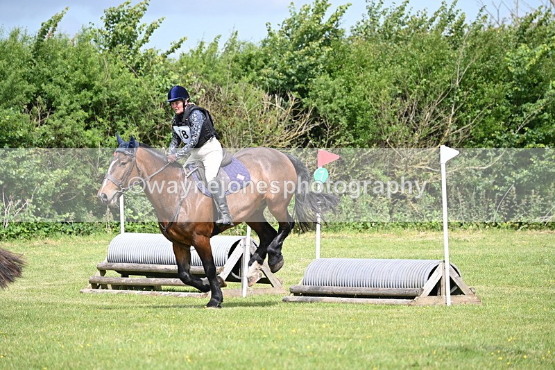 WJ6_2749 - Class 3 60cm Pairs