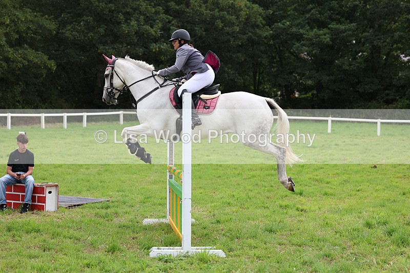 3E7A7238 - Class 5: Senior British Novice/90cm open