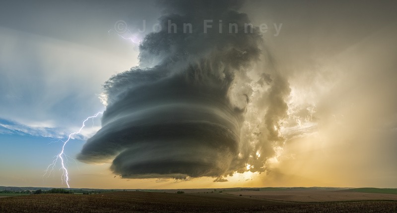 Backlit Mesocyclone - Weather photography
