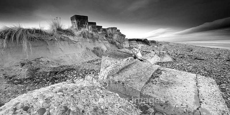 Coastal erosion - Black and White