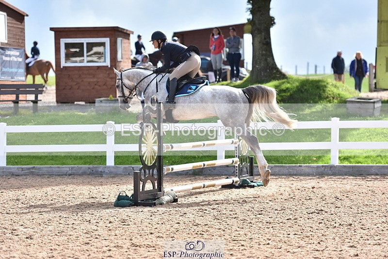 230806A-095308-01104 - Cls 16 Snr British Novice & 90cm Open