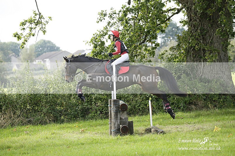  WWHT 171021 2911 - Intermediate (0.90m)  17/10/21