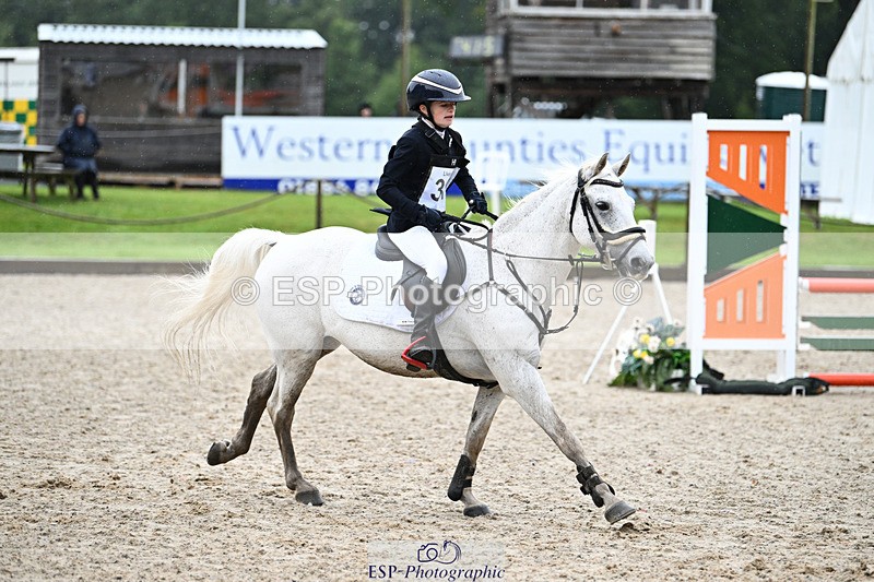 240824X-094607-23359 - 70cm Round 2 9.30 to 10.30