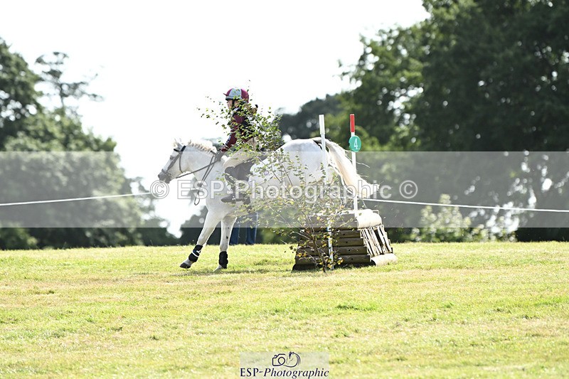 240825X-112457-32022 - 70cm XC 11.00 to 12.00