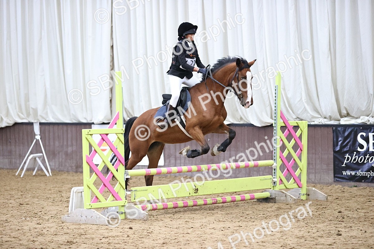 SBM_001365 - Class 5 - Henlow Veterinary Hospital 70cm