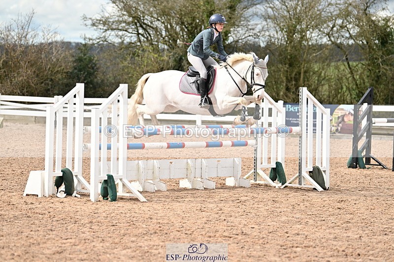 240310A-121036-02370 - Cls 5 Pony Newcomers and 1m Open