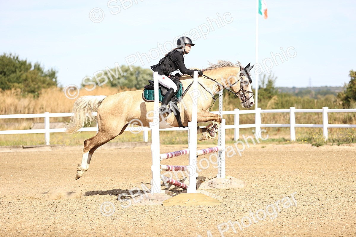 SBM_000122 - Class 1 - Clear Round