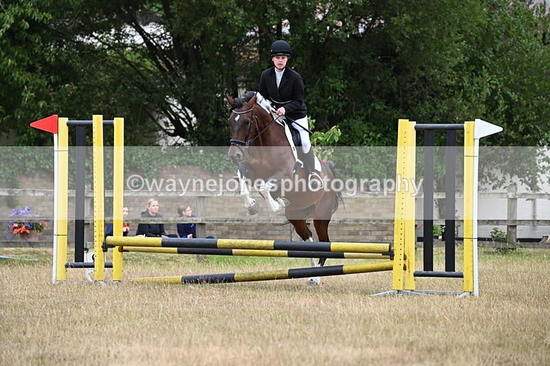 WJ6_0044 - Class 13 Novice Jumping 60cm