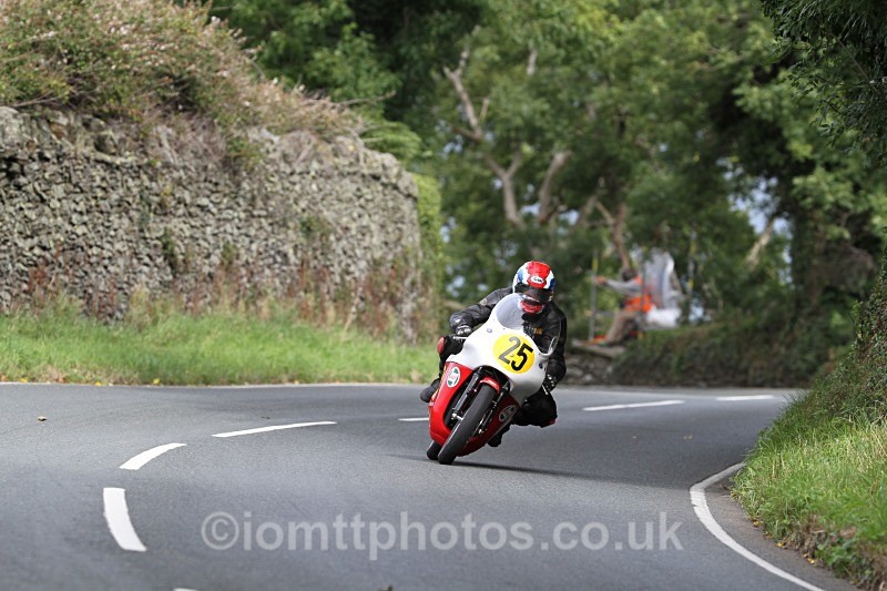 FOM_9421 - Bennetts 500cc Classic TT Race