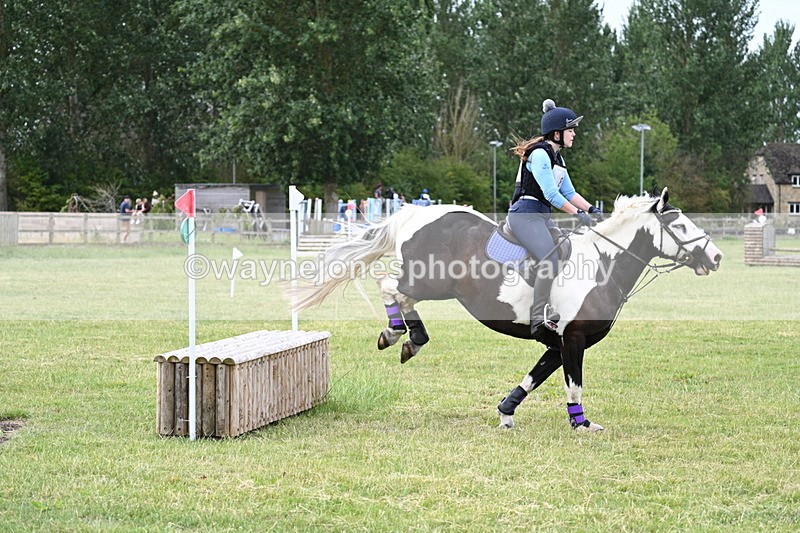 WJ7_4600 - 60cm XC Time 09:48 to 09:57