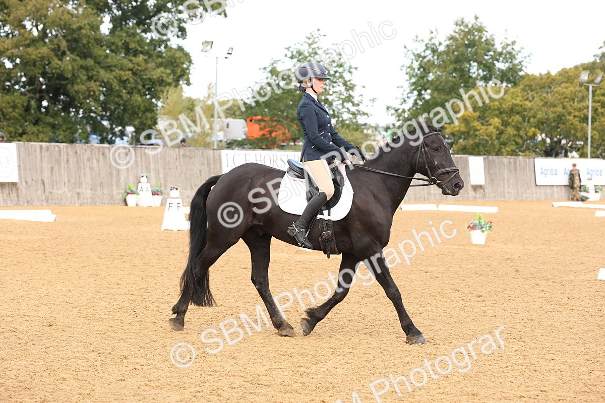 SBM_40666 - D6 - Small Tour Championship Intro 4