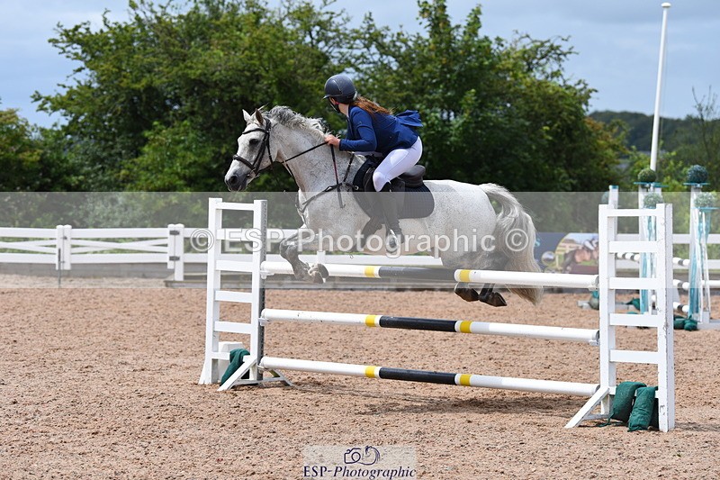 230715A-131846-01203 - Cls 4 Newcomers & 1m Open