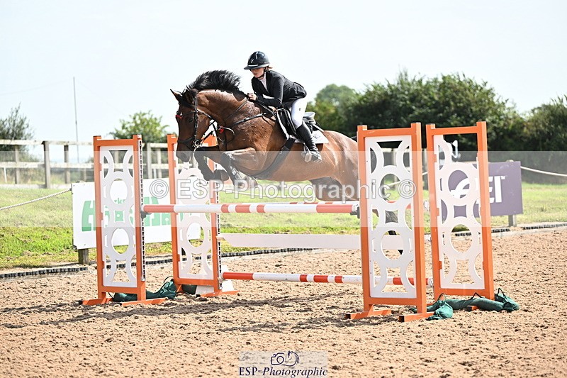 240828A-140127-00767 - Cls 4 Snr Newcomers and 1.10m Open