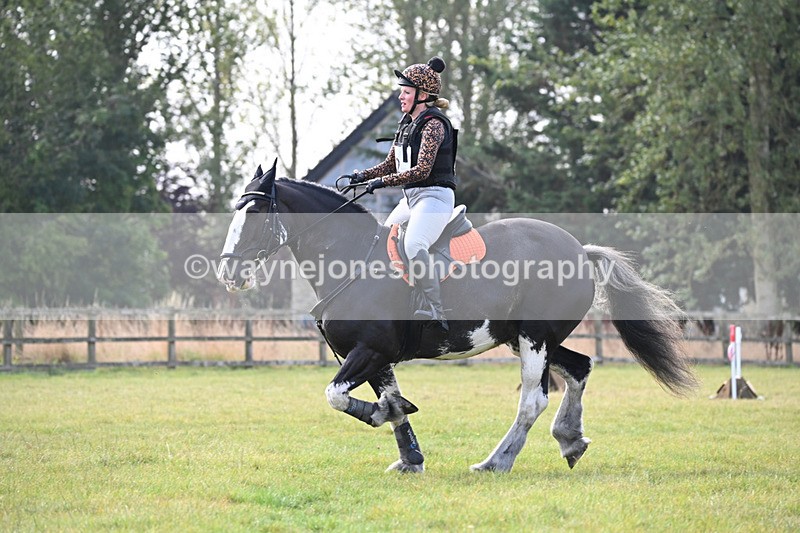 WJ6_9902 - 40cm XC Time 10:05 to 10:36