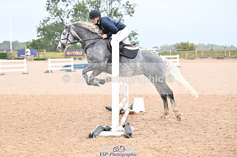 250827B-100843-00005 - Clear Round & Cls 1 Brit Nov 90cm