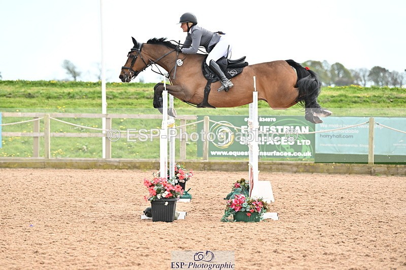 240418A-152005-04656 - Cls 9, 2 Star Big Tour 1.40m