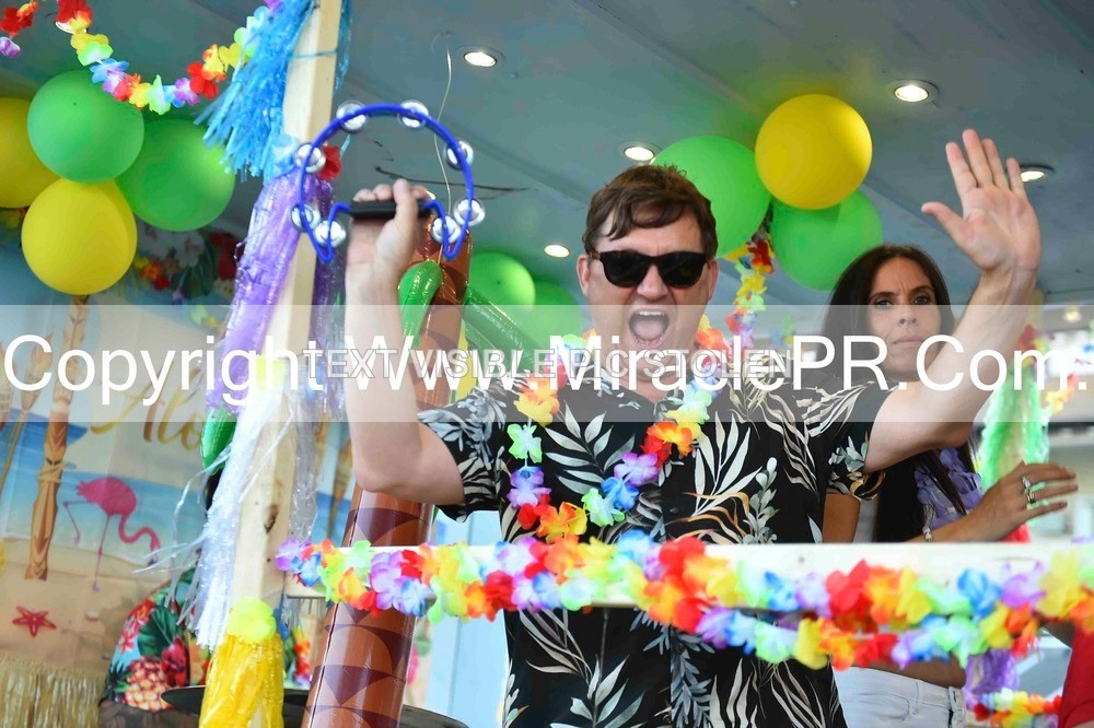 SH4_3439 - Carnival Procession.