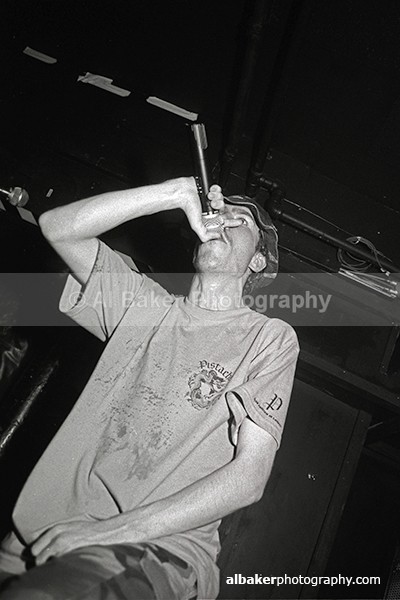 10 - Friends-&-Family @ the-roadhouse 02.10.04