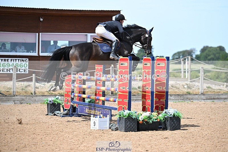 260802-124924-10893 - Cls 51 Chard 5 year olds Jump Off