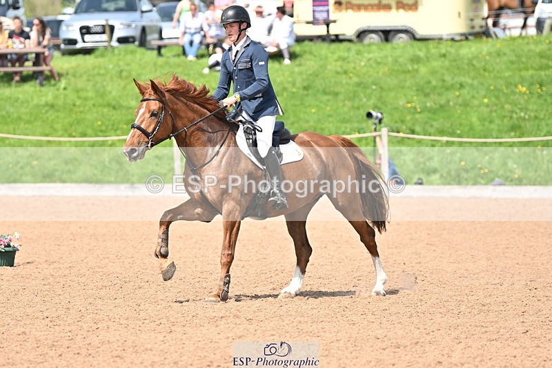 240510A-143625-08094 - Cls 23 Talent Seeker Inc 7yr old 14.10 to Finish