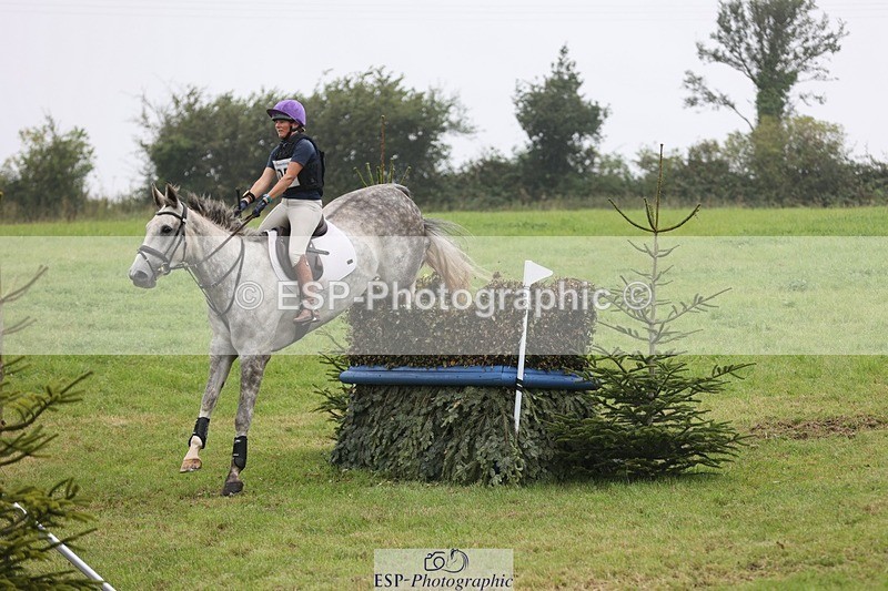 240901A-111210-06207 - 305-Charlotte.Billson-KILLYCLOGHAN.MR.MOONSHINE