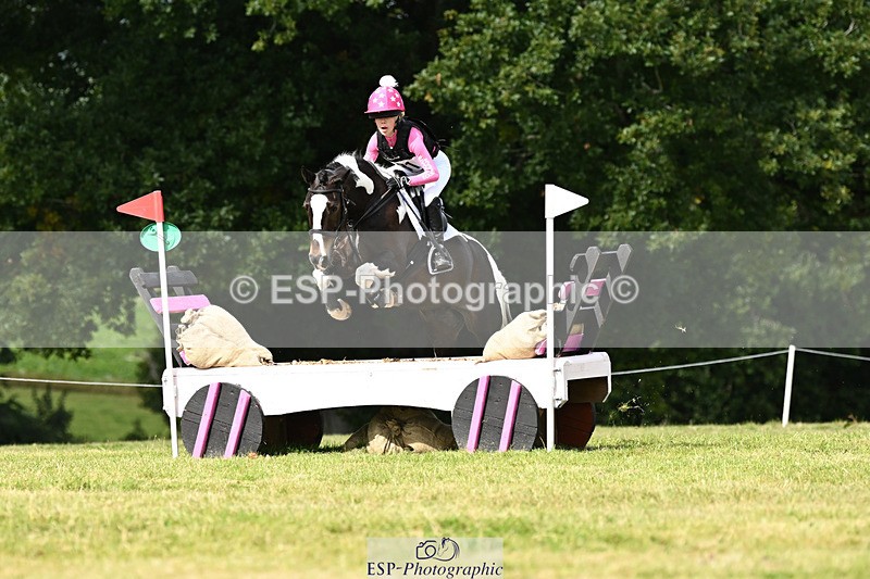 240825X-104131-31172 - 70cm XC 10.00 to 11.00