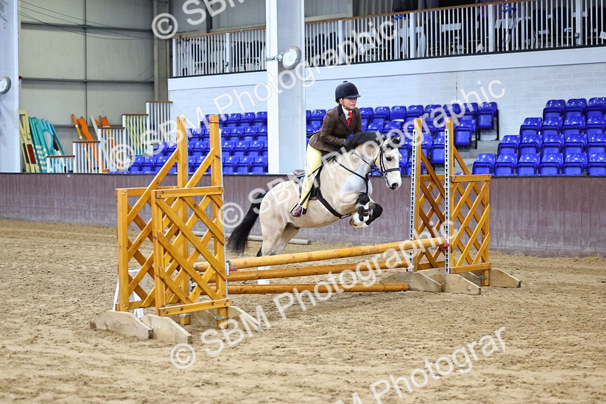 SBM_003131 - Class 35 - 60cm Training Stakes