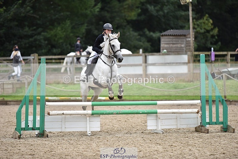 240802-105016-00974 - 80cm Round 1