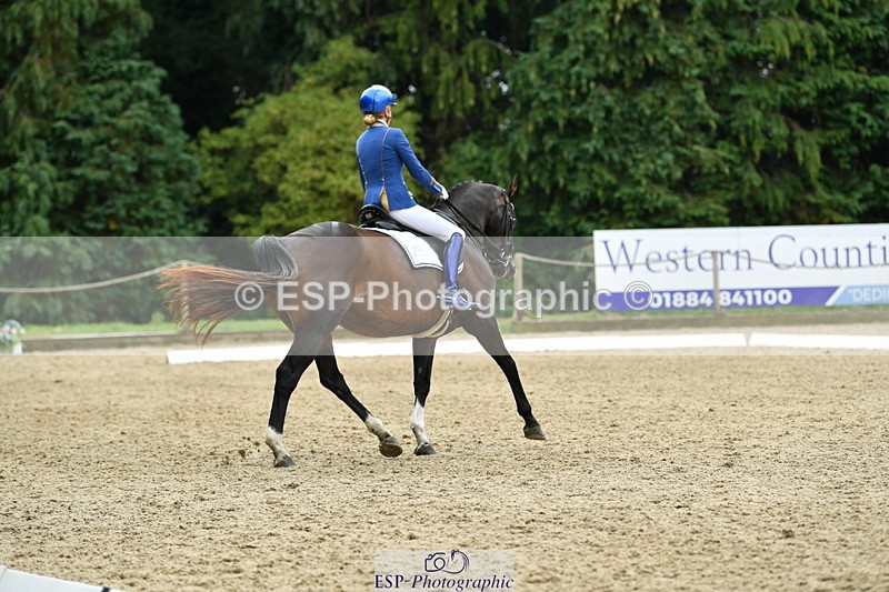 250718A-135720-01930 - 038-Natasha.Collings-Costello-Dovevale.Tender.Dove