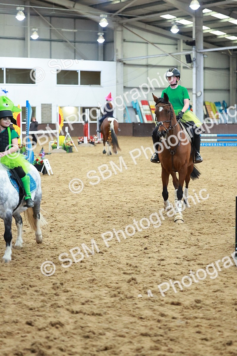 SBM_002832 - Class 4 - Pairs