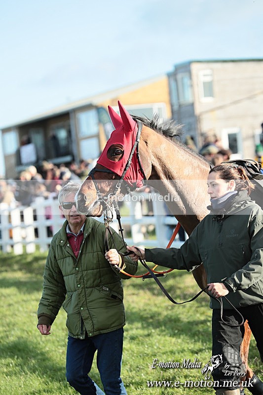 PtP 301125  0230 - Hursley Hambledon Point-to-Point Larkhill Racecourse 30/12/2025