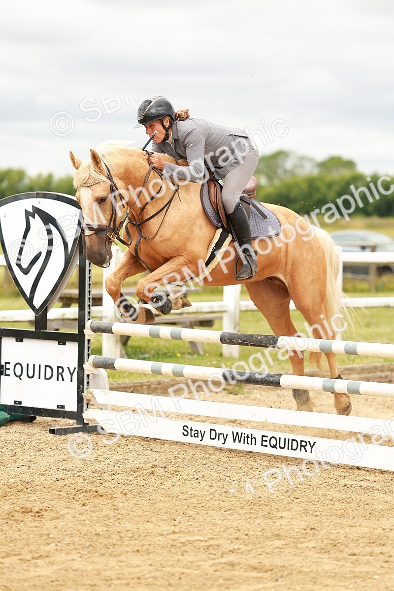 SBM_001954 - Class 9 - Senior British Novice - 90cm