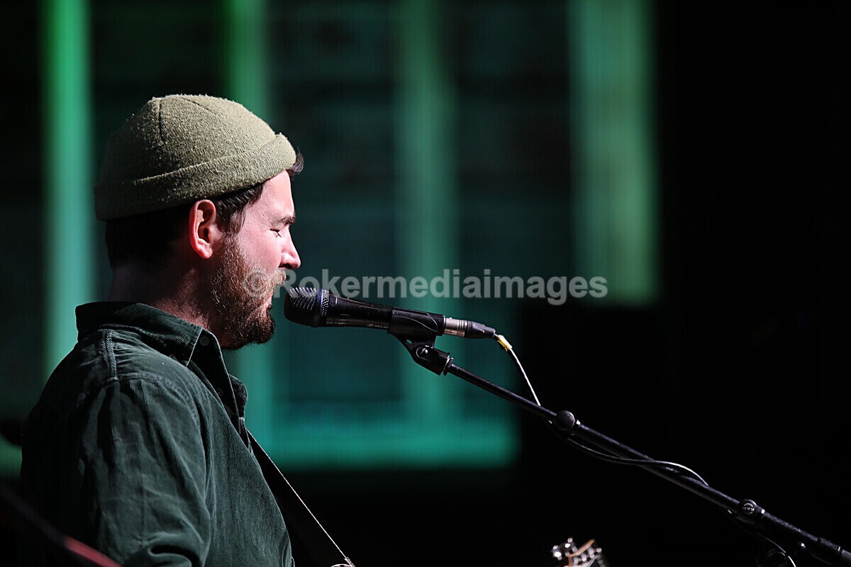 FOLK N BLUES-595 - FOLK and BLUES SEPT 2022