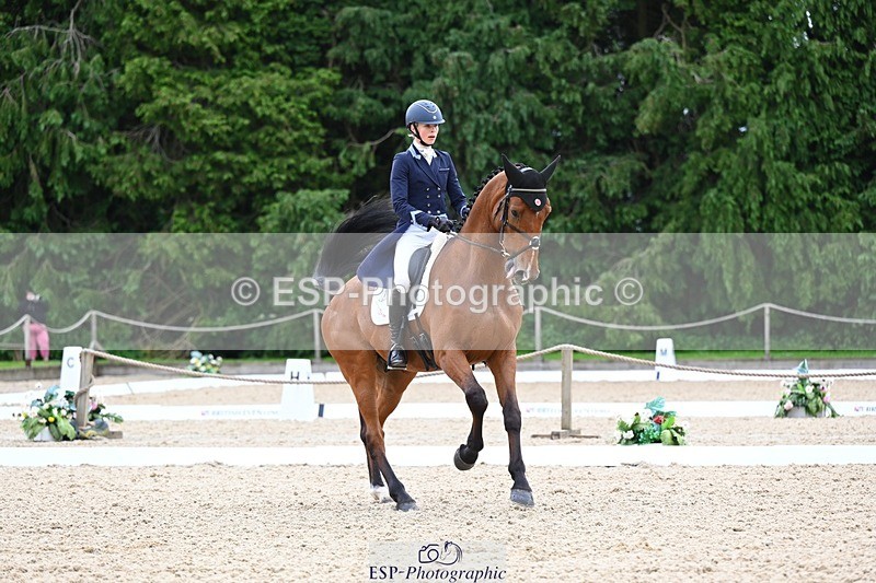 240524-090346-07650 - 501-BRUNO_FG-Edie_Campbell